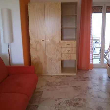 Bed & Breakfast Cartoline Dall'etna