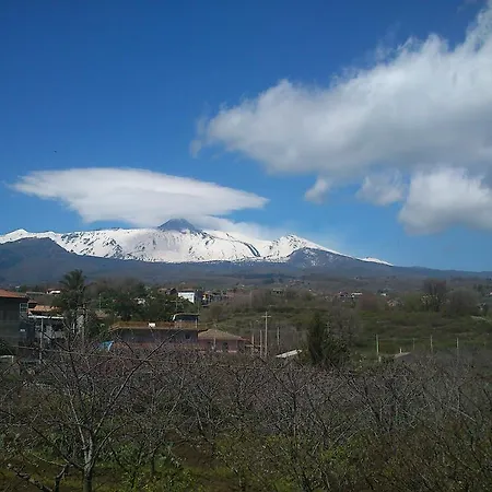 Cartoline Dall'etna Bed & Breakfast